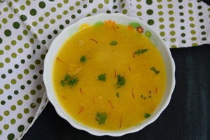 MURGH YAKHNI SHORBA